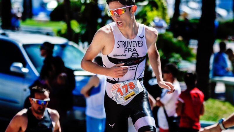 Il corridore 178 è arrivato primo nella lunga maratona